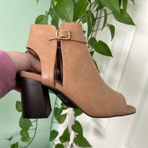 Forever 21 Peep Toe Ankle Heels